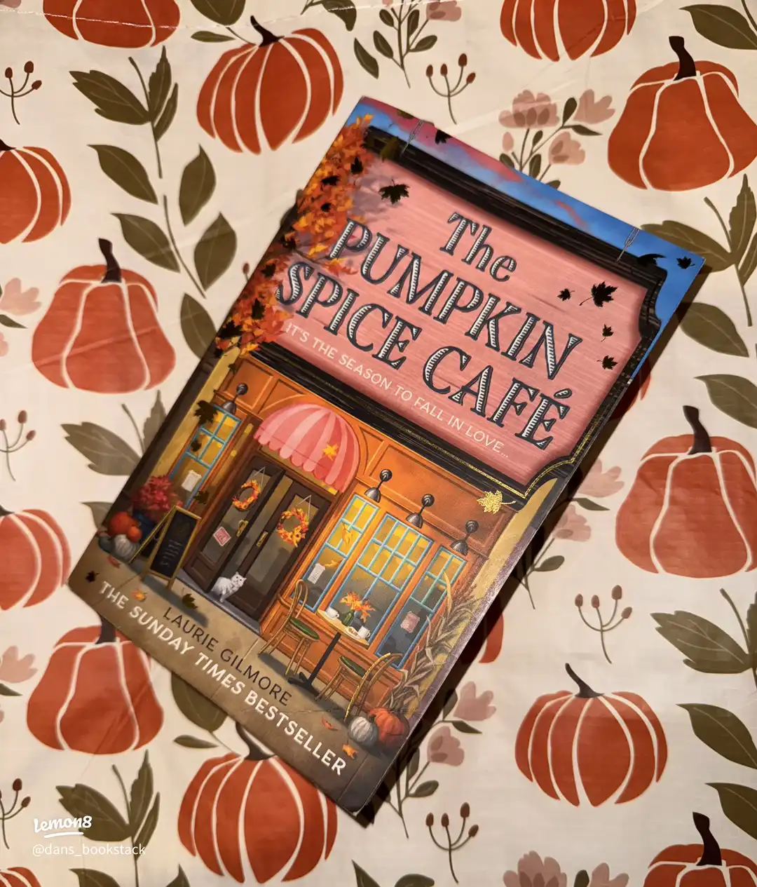 The Pumpkin spice cafe review's images(0)