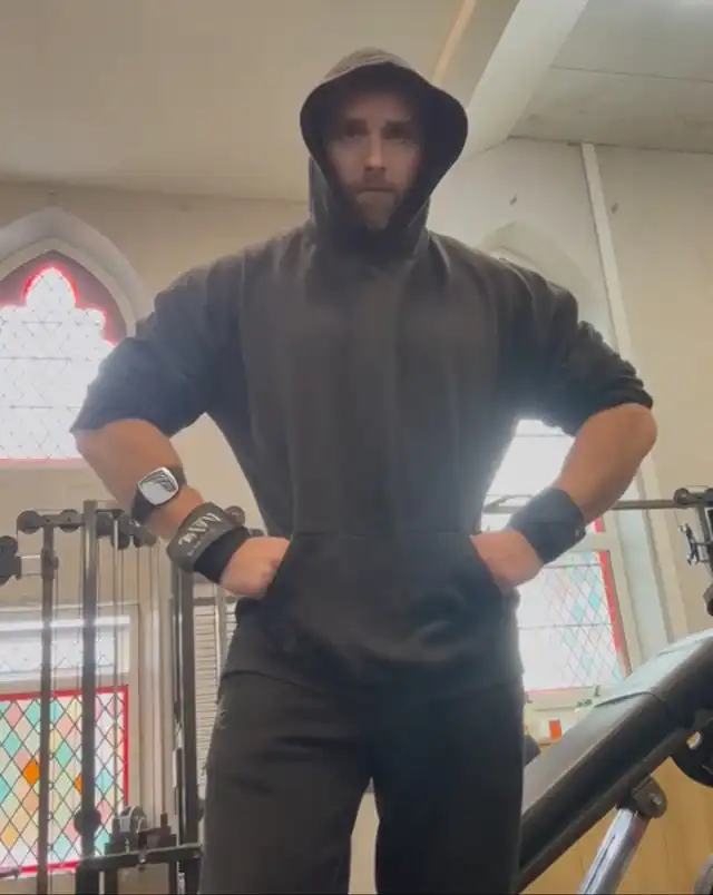 Gothic Gains Glow-Up: Where Iron Meets Divine Arch