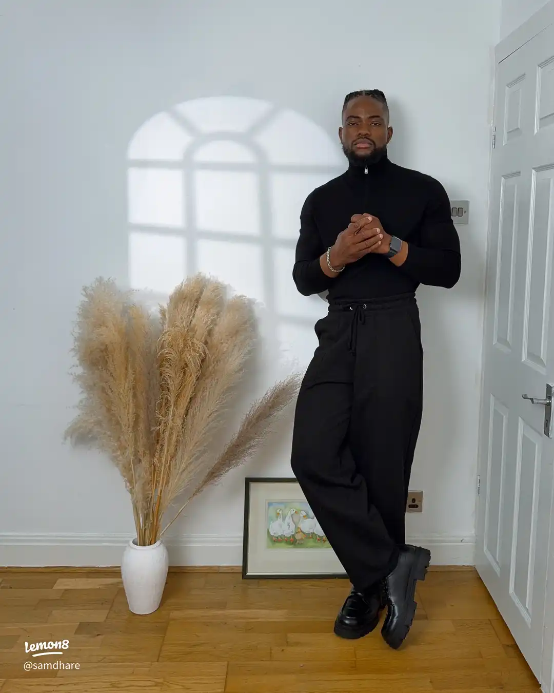 Simple fashion will never go out of style. 's images(0)